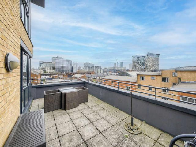 Flat for sale in Ladywood, West Midlands