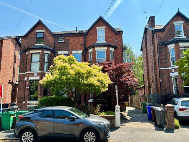 Flat for sale in Georgia, Greater Manchester