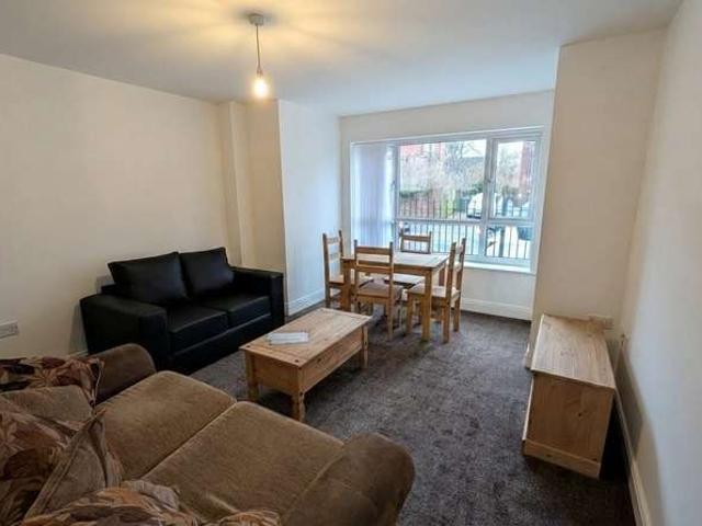 Flat for sale in Georgia, Greater Manchester
