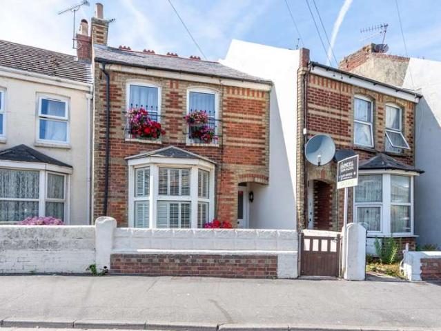 Flat for sale in Clapham, West Sussex