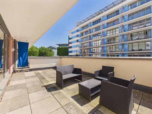 Flat for sale in City Centre, Feckenham
