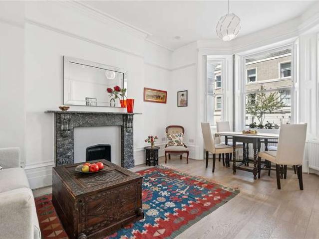Flat for sale in Notting Hill, Greater London