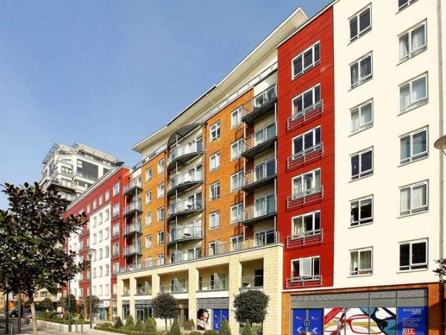 Flat for rent in Colindale, Colindale