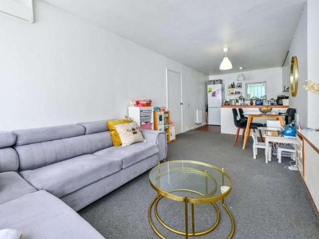 Flat for sale in Gospel Oak, Gospel Oak