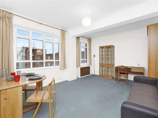 Flat for sale in Fitzrovia, Greater London