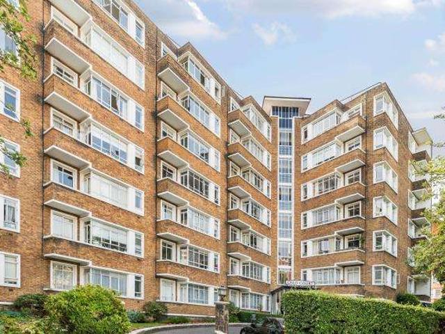 Flat for sale in St. John's Wood, Greater London