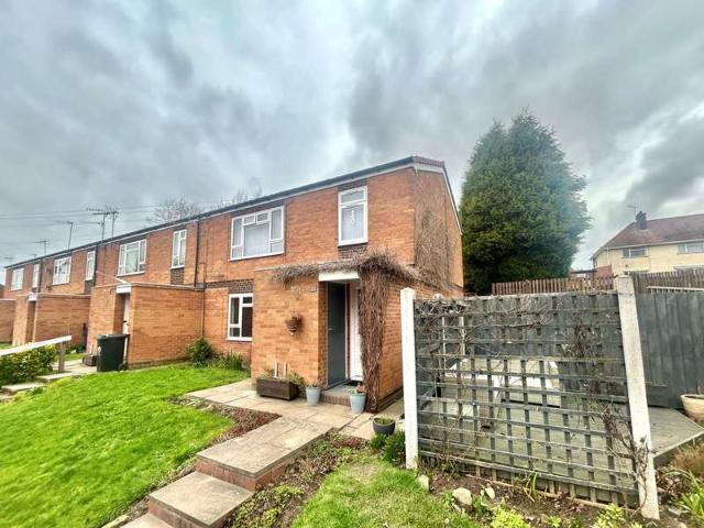 Flat for sale in Gornal Wood, Lower Gornal
