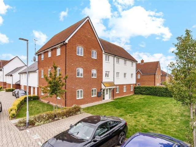 Flat for sale in Chelmsford, Essex