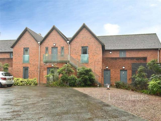 Flat for sale in Barbourne, Worcestershire
