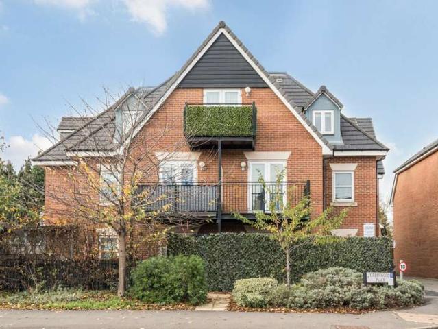 Flat for sale in Blackhills, Surrey