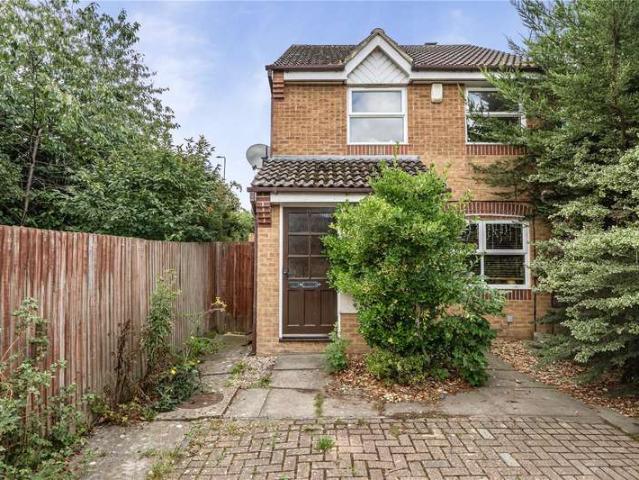 Flat for sale in Greater Leys, Oxford