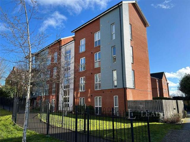 Flat for sale in Barbourne, Worcestershire