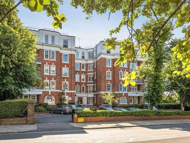 Flat for sale in St. John's Wood, Greater London
