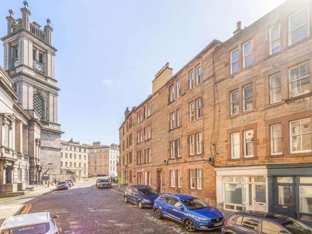 Flat for sale in Silvermills, Scotland