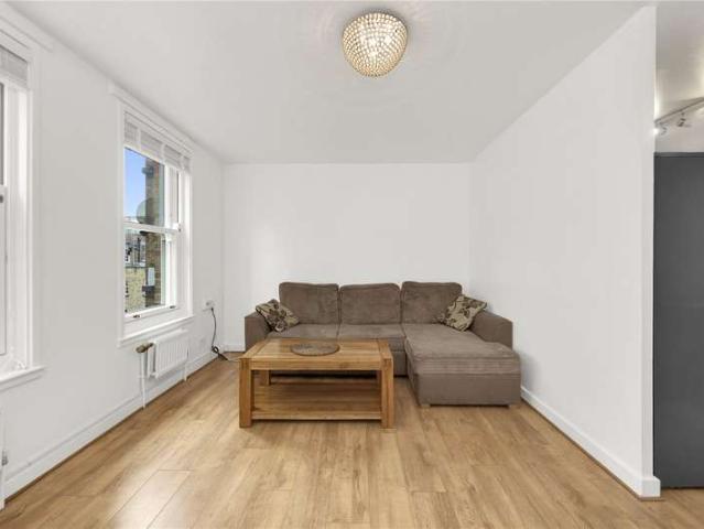 Flat for rent in Clerkenwell Green, Greater London