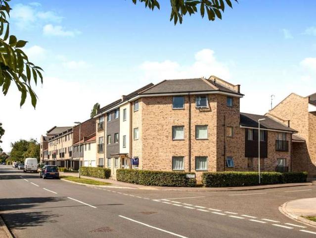 Flat for sale in Chesterton, Arbury