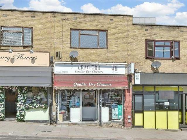 Flat for sale in Crayford, Greater London
