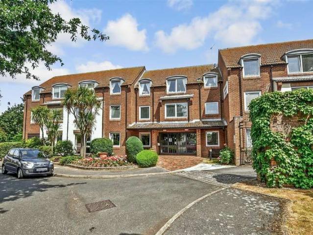 Flat for sale in Birchington, Acol
