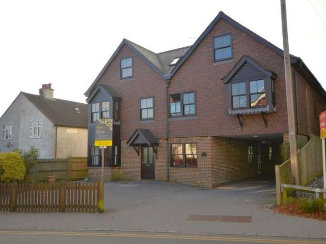 Flat for sale in Cross In Hand, East Sussex