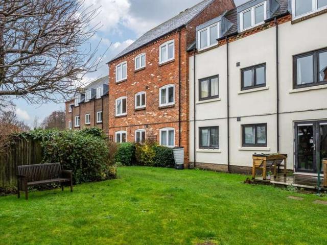 Flat for sale in Chichester, Littlecote