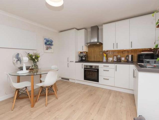 Flat for sale in Feckenham, City Of Bristol