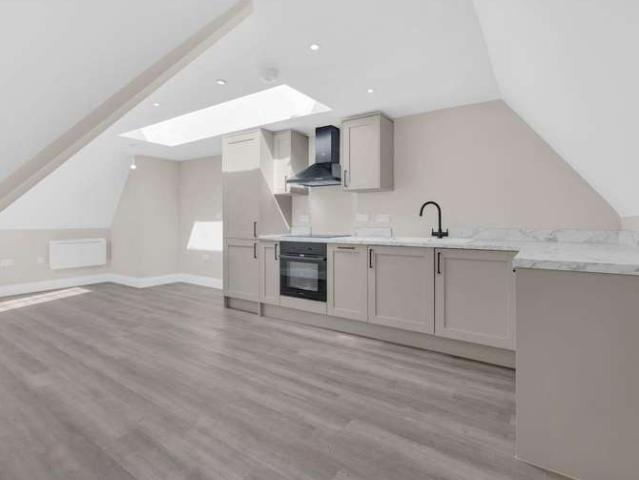 Flat for sale in St Mary Cray, Greater London
