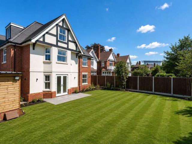 Flat for sale in Westfield, Woking