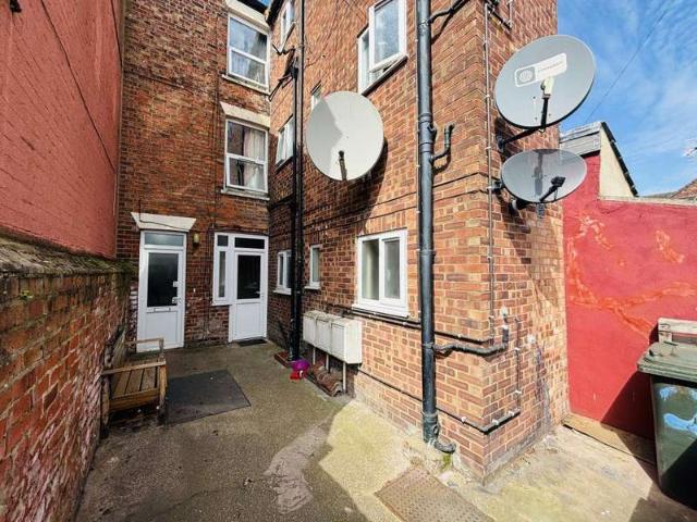 Flat for rent in Staniland, Boston
