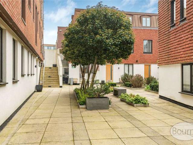 Flat for sale in Charlotteville, Westborough