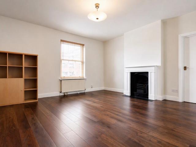 Apartment for rent in Chalk Farm, Greater London