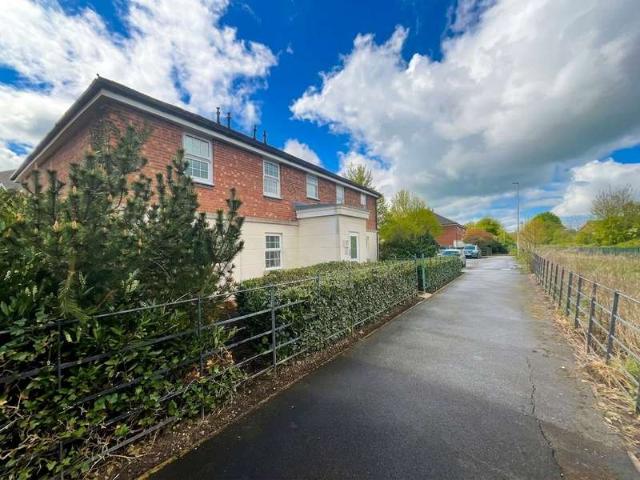 Flat for sale in Stapeley and District