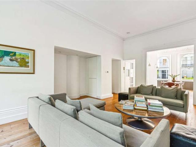 Flat for sale in Notting Hill, Greater London