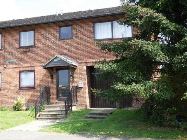 Flat for sale in Ongar, Epping
