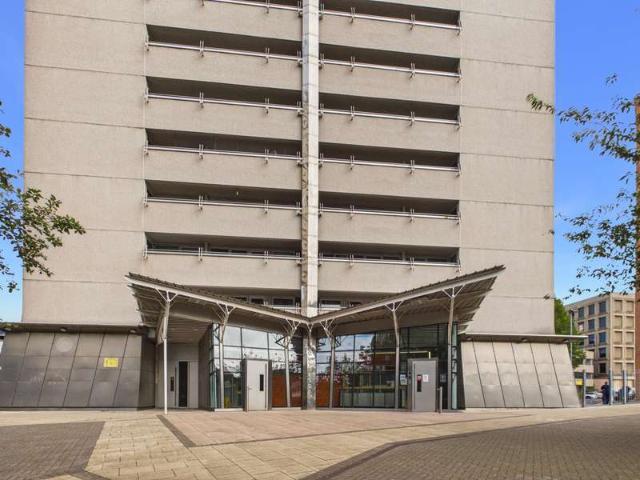 Flat for sale in Chinese Quarter, Birmingham
