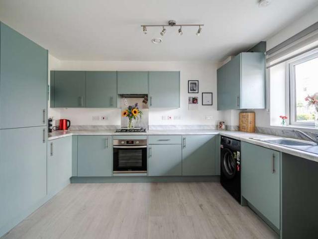 Flat for sale in Winterbourne, Patchway