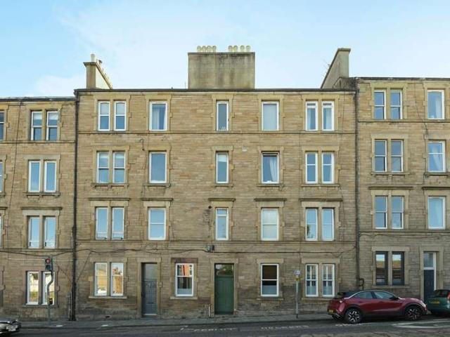 Flat for sale in Canonmills, City of Edinburgh