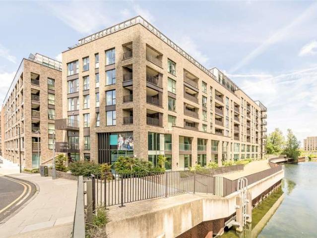 Flat for sale in Mill Meads, Greater London