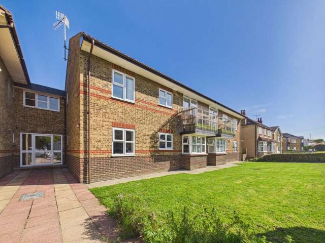 Flat for sale in Shoreham-by-Sea, Adur