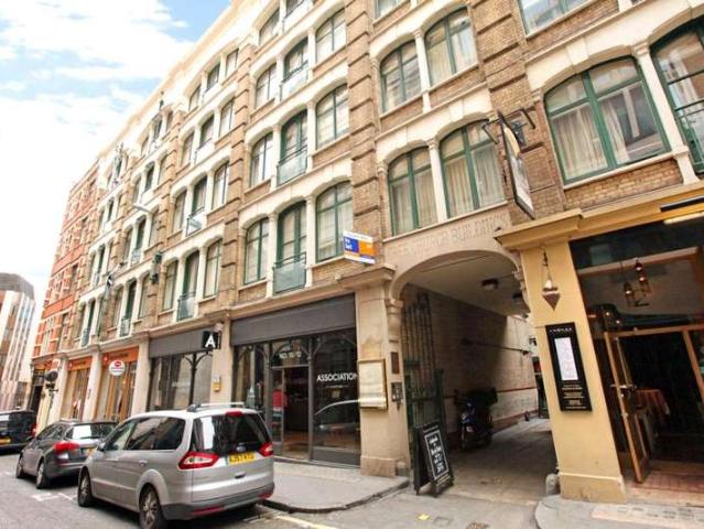 Flat for sale in Aldgate, Lyons