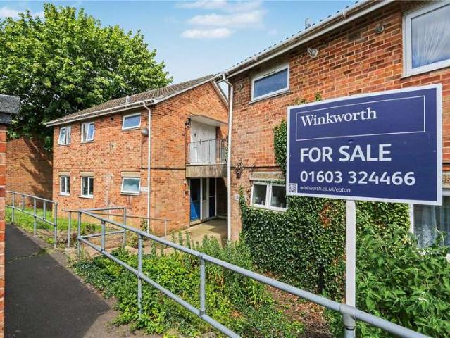 Flat for sale in Lakenham, East Bank
