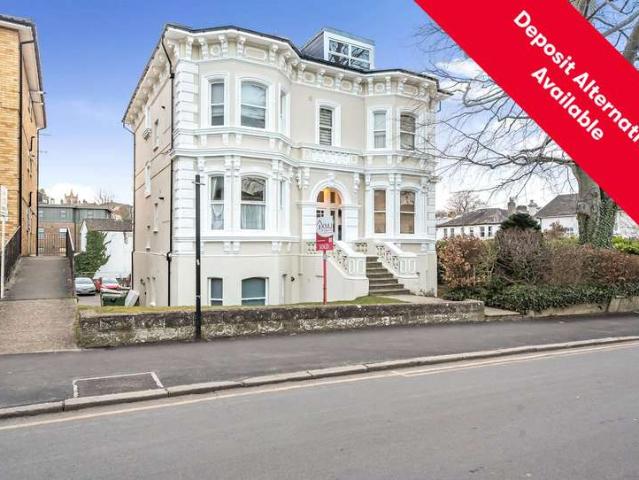 Flat for rent in St James, Sandown Park