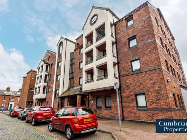 Flat for sale in Caldewgate