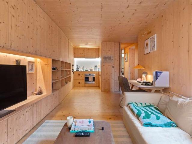 Flat for sale in Shacklewell, Greater London