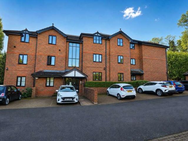 Flat for sale in Westfield, Woking