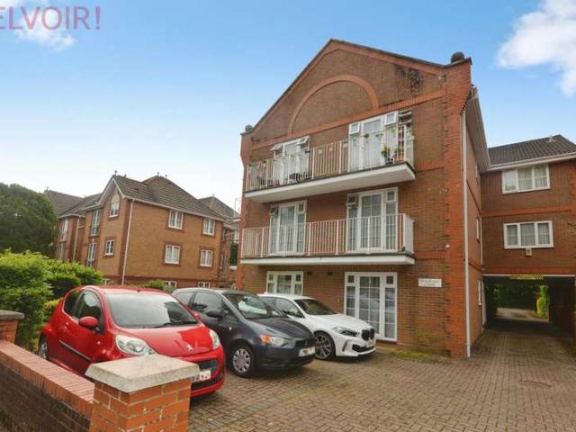 Flat for sale in Westwood Park, City Of Southampton