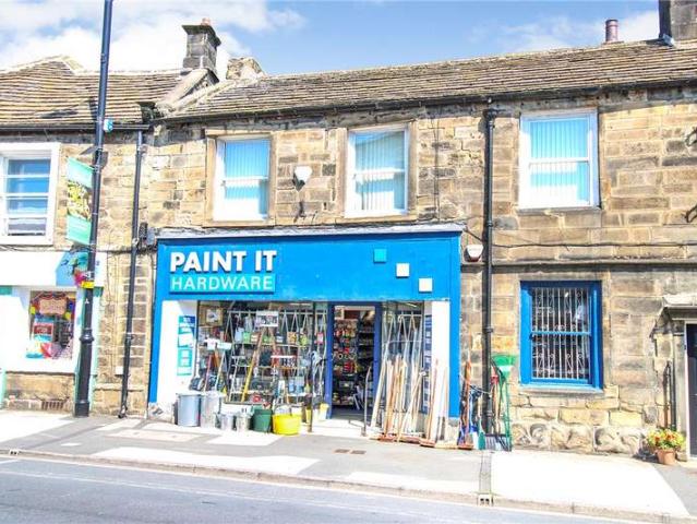 Flat for sale in Otley, West Yorkshire