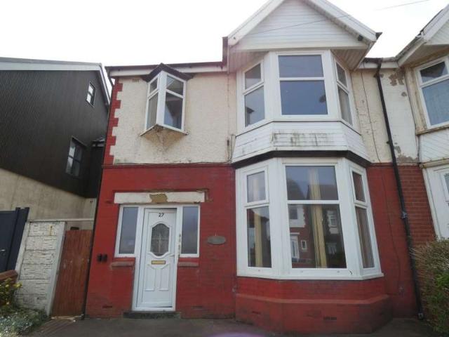 Flat for rent in Blackpool, Knowle