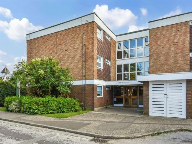 Flat for sale in Chichester, Littlecote