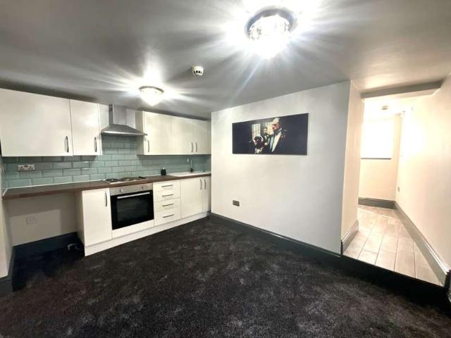 Flat for rent in Balby, South Yorkshire