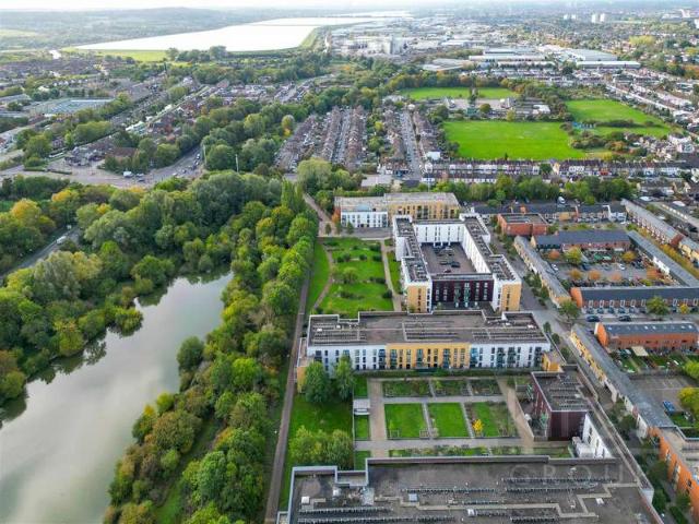 Flat for sale in Greater London